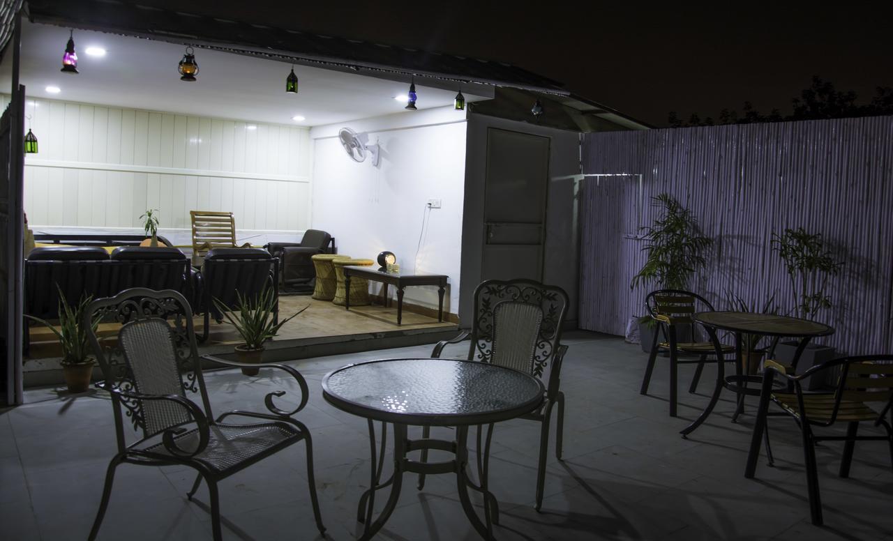 Gg Bed And Breakfast 뉴델리 외부 사진